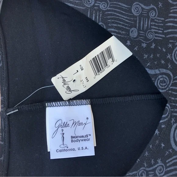 Gilda Marx Breathable’s Bodywear, V Neck, Long Sleeve, Grey and Black Print Top. - Picture 7 of 9